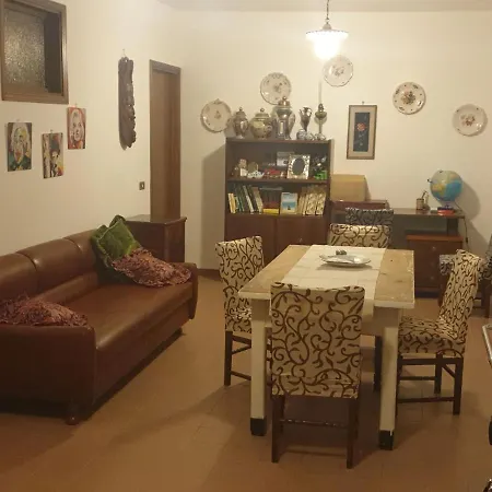 Feriehus With Garden *