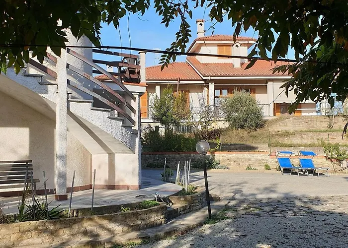 With Garden Holiday home Vesime