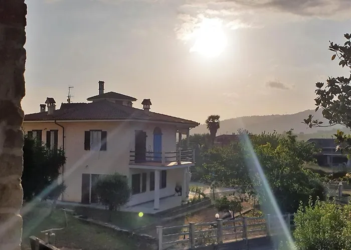 With Garden Holiday home Vesime